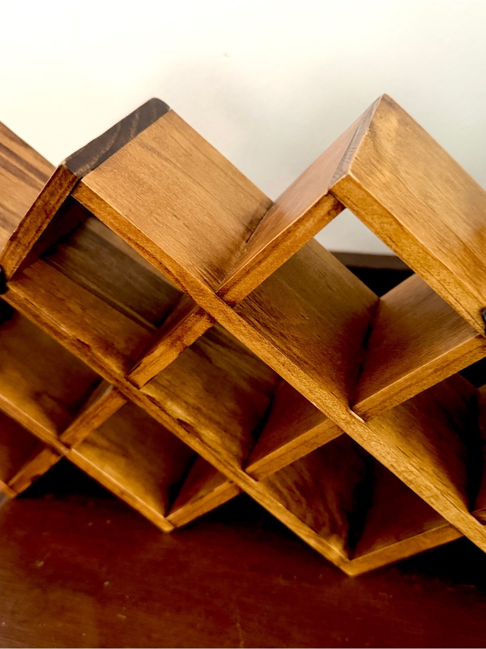 Vintage Style Wooden Criss Cross Spice Rack Trinket Shelf Display Holder Wall - Picture 7 of 11